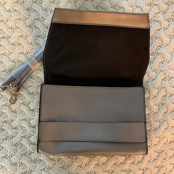 Clutch Bag w/shoulder strap - Picture 5 of 8